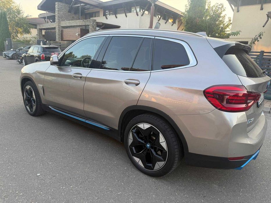 BMW IX3 M Sport  Pachet