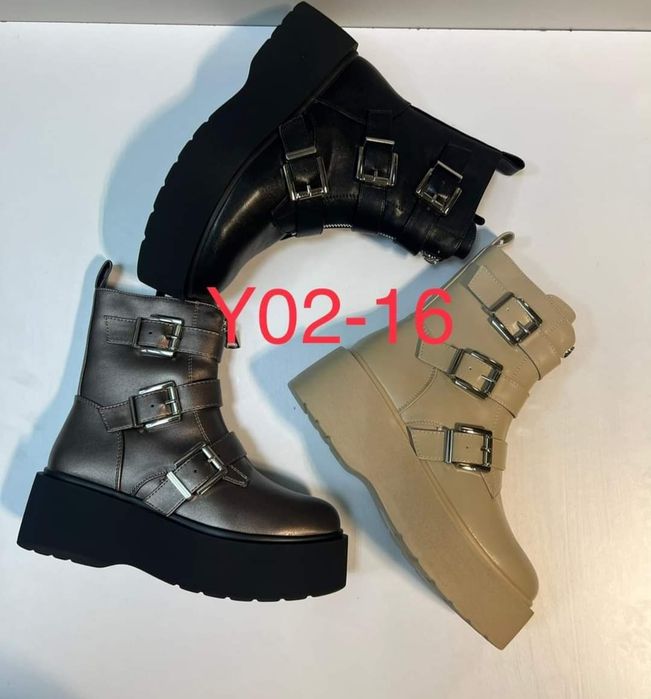 Imbracaminte incaltaminte noua cu eticheya