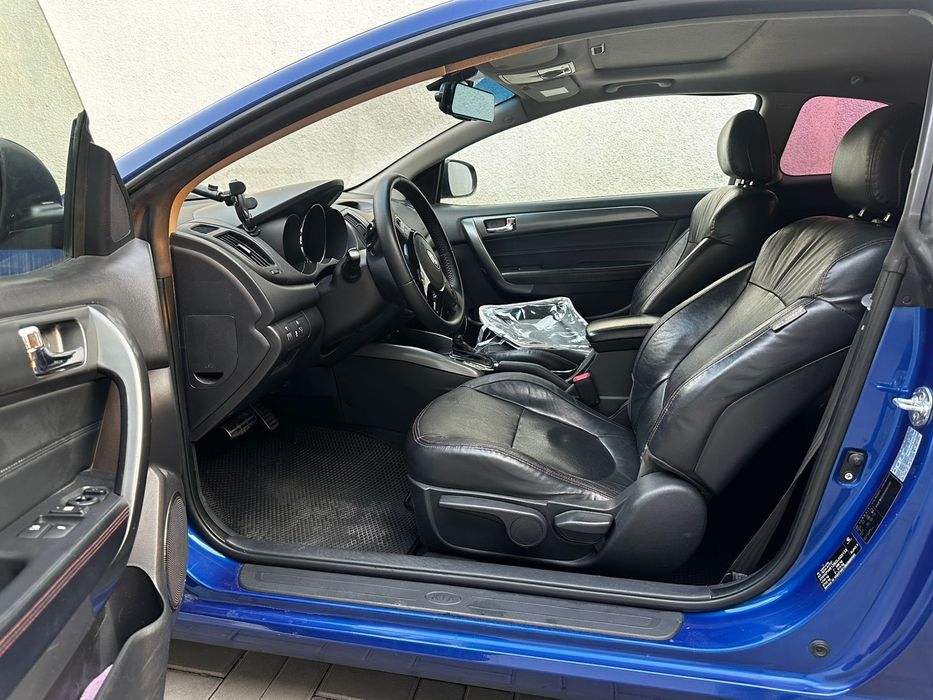 Kia Cerato 2012 года