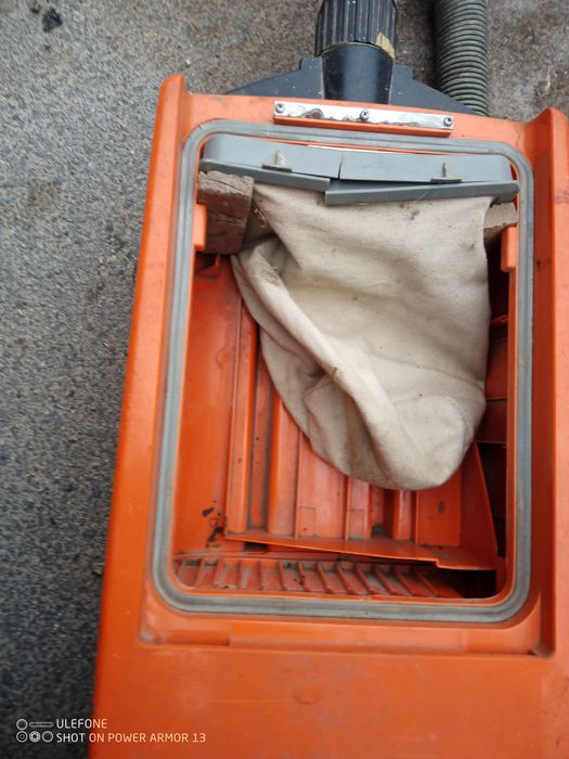 Прахосмукачка АЕГ ВАМПИР.