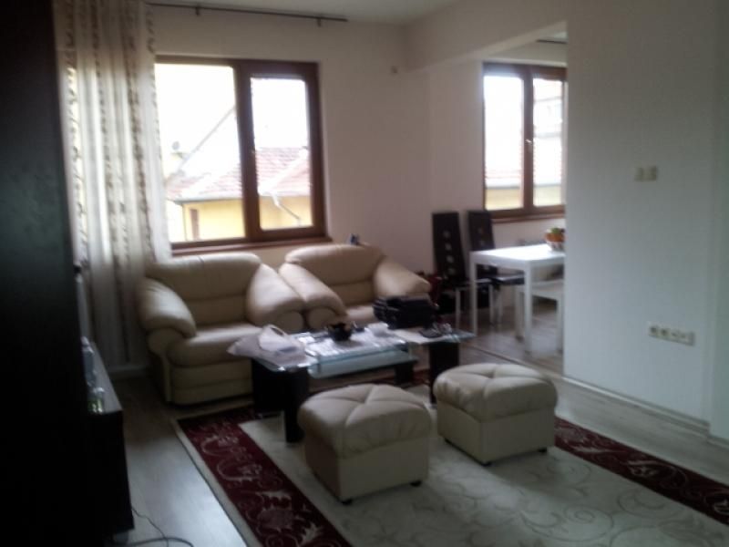 Дава се под наем Двустаен апартамент в София, Център - 63 кв.м за 425 € - Снимка #2