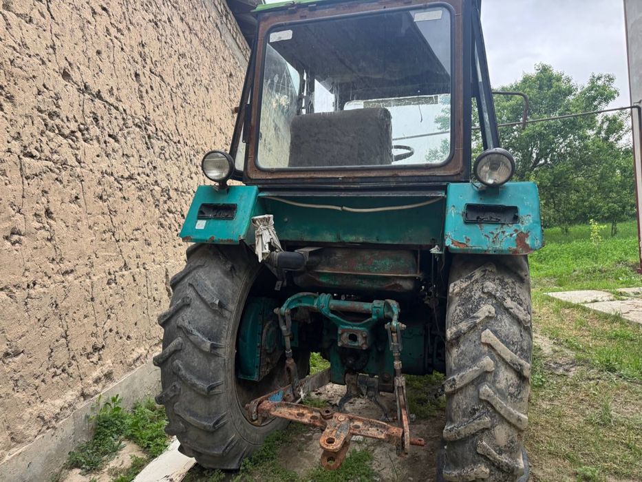 Traktor T40 sotiladi