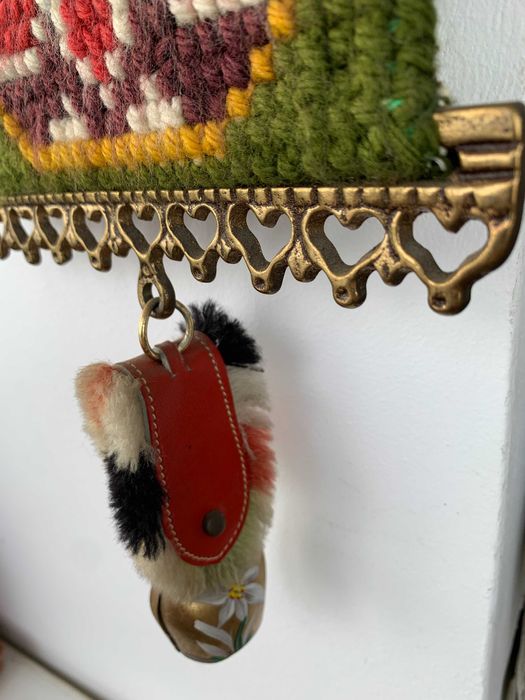 Bellpull goblen BavariaScandinav vintage clopot broderie biserica lana