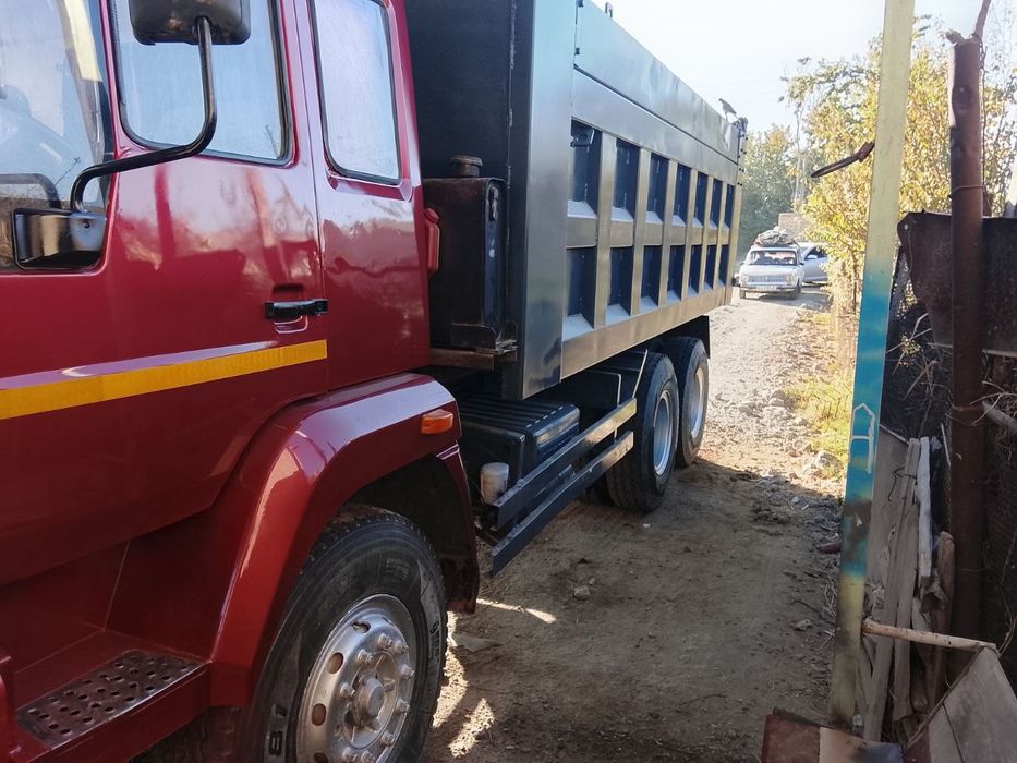 Хова Синотрук сотилади