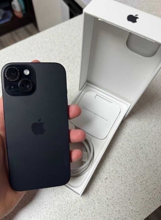 iPhone 15 черен цвят