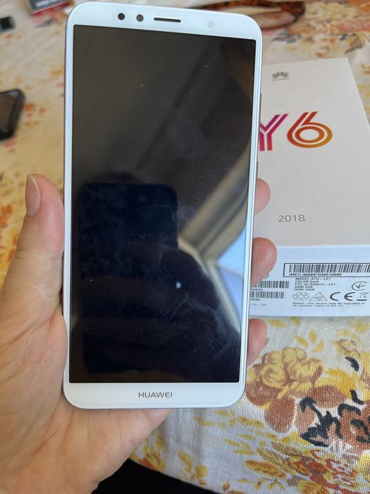 Telefon Huawei Y6 2018