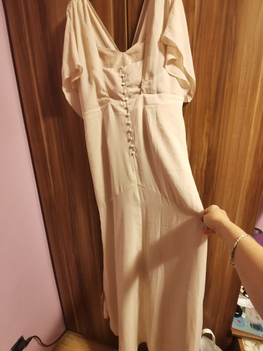 Vand rochii  de ocazie  dama