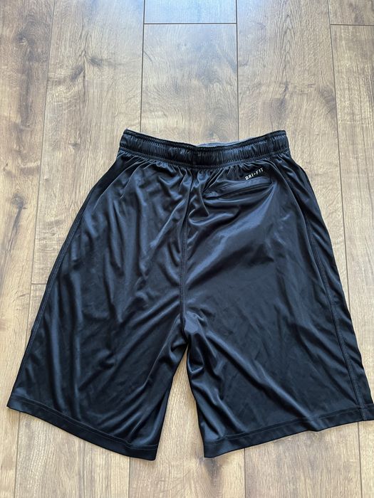 Мъжки спортни дрехи Nike