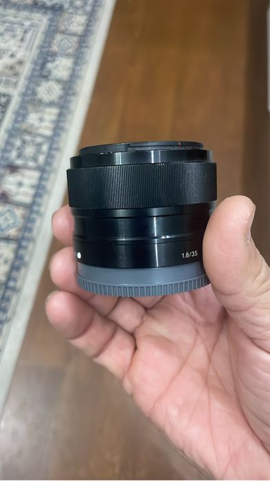 Продается sony 35mm 1.8