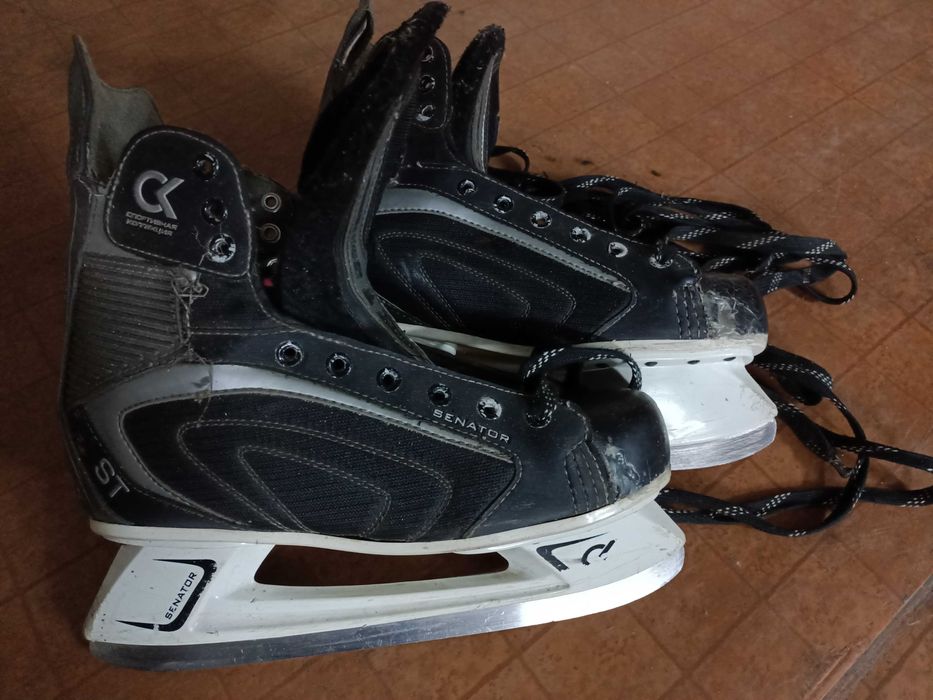 Коньки размер 43,39,36-41.