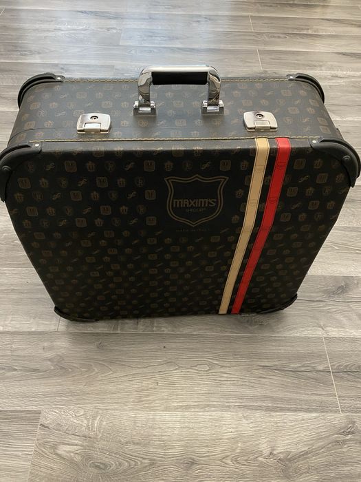 Vând acordeon Sonola SS4 cu sistem midi, wireless și procesor juzisoun