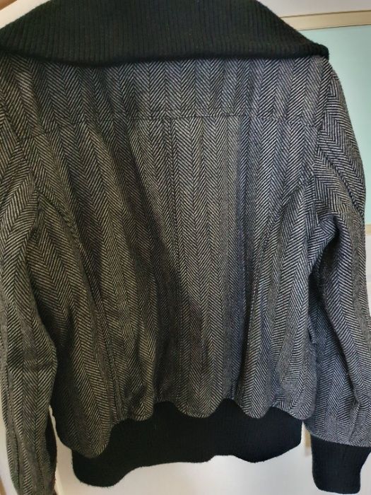 Продавам дамско палто Amisu С/М