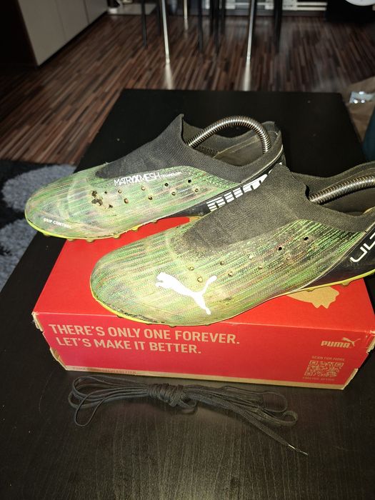 Vand ghete fotbal Puma