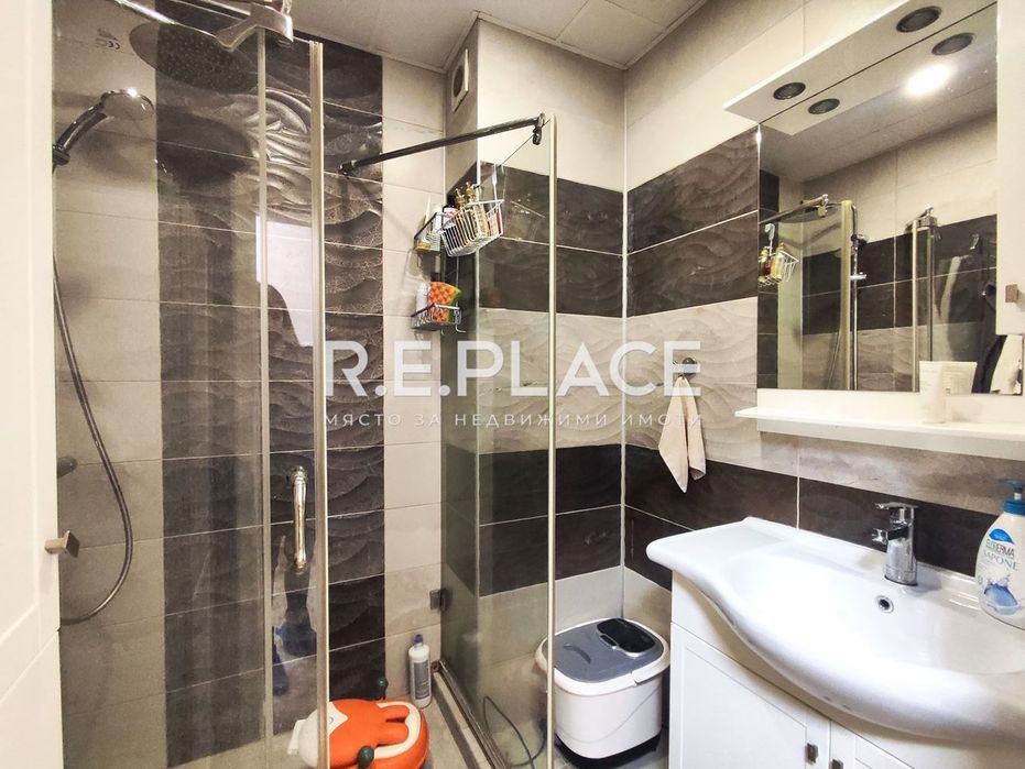 Продава се Тристаен апартамент в Варна, Цветен квартал - 113 кв.м за 1354 €/кв.м - Снимка #11
