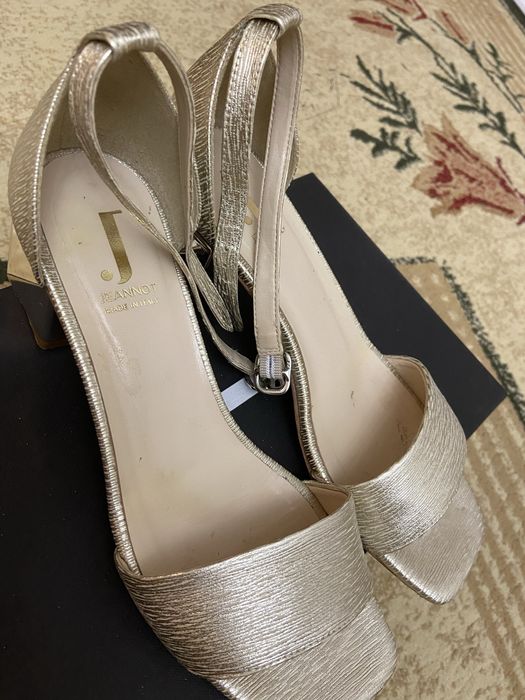 Продам босоножки Италия!!!