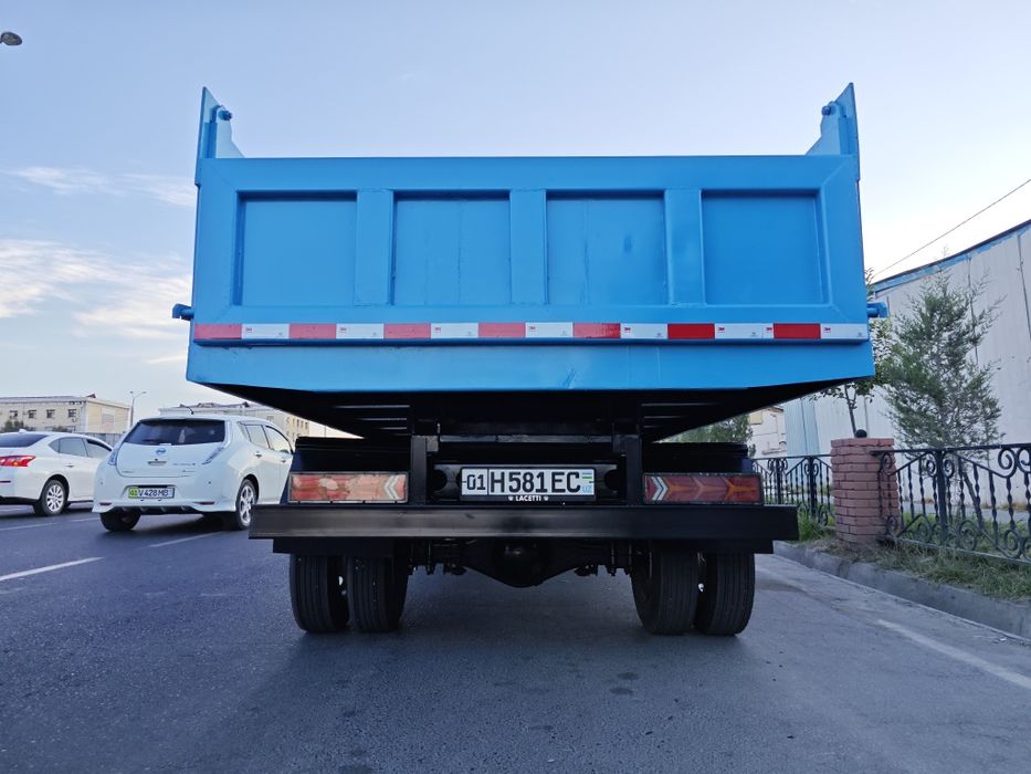 Isuzu  samosval  avtobusdan yasalgan  2013 yil kapitalniy qilingan