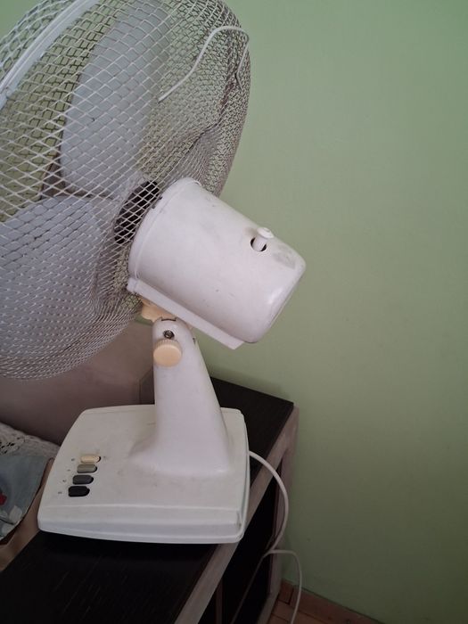 Вентилатор настолен битов