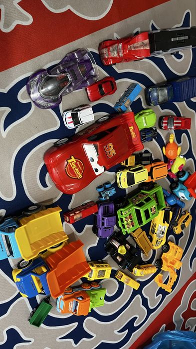 Продам игрушки б/у