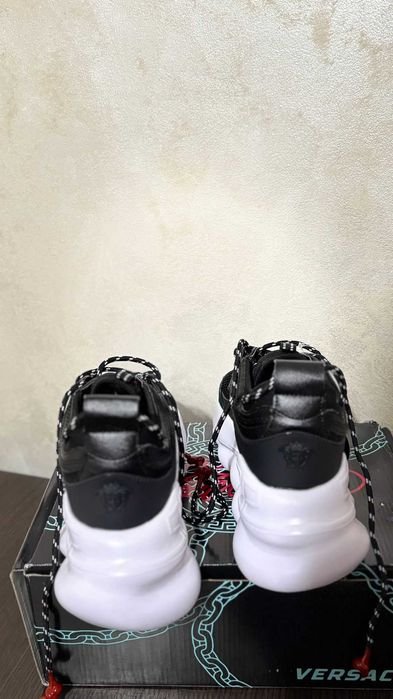 Versace Negri cu Talpa Alba