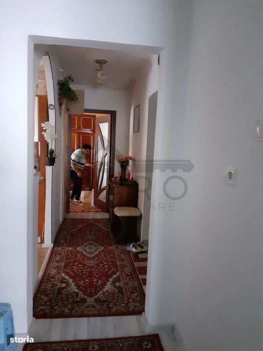 Apartament cu 3 camere de vanzare