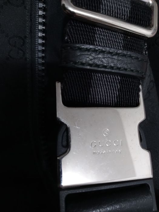 Borsetă Gucci Neagră