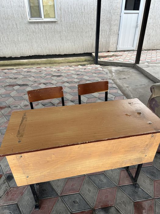 Школьные парты