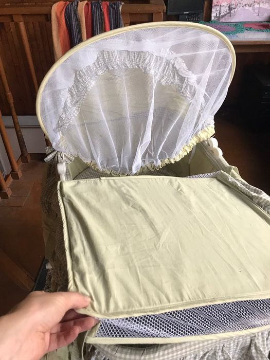 Продам колыбельку передвижную