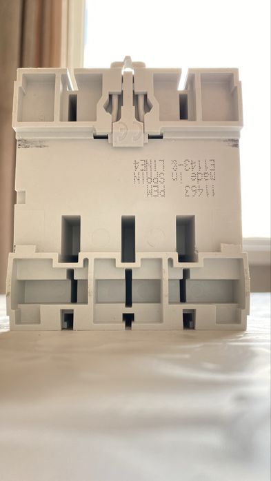 Дифф.выкл.нагрузки (диффавтомат) SCHNEIDER 4Р 40А 30мА ВД63 рабочий
