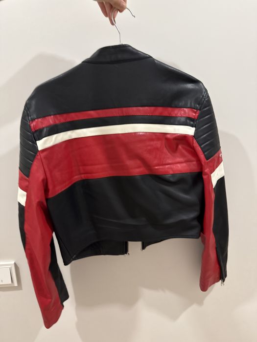 Байкерская куртка Bershka