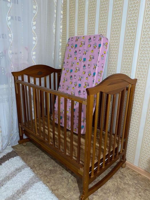 Кроватка детская