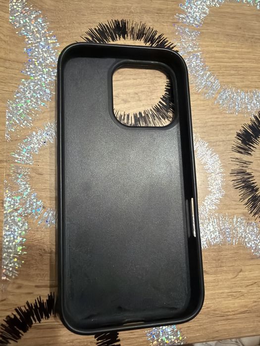 Iphone 16 Pro Guess Case