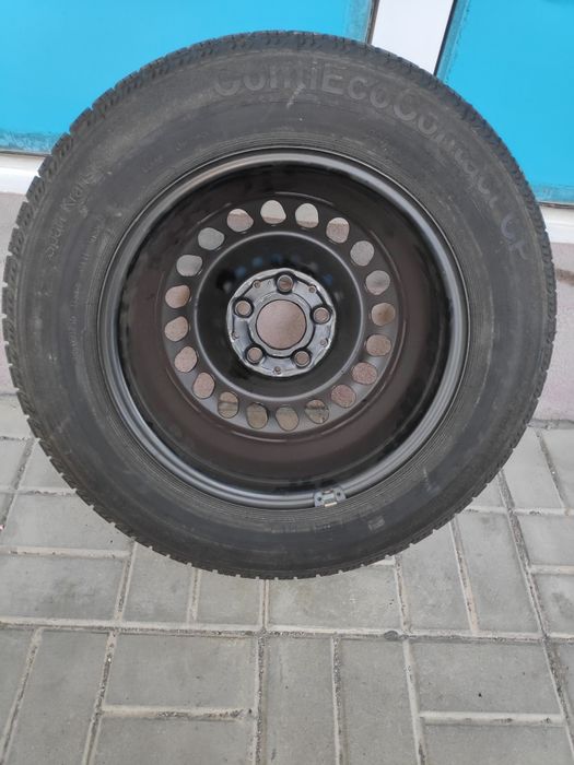 Гума с джанта 205/65 R15 Continental