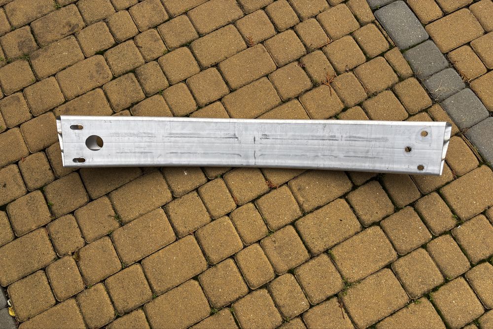 Bara de ranforsare spate // Tesla