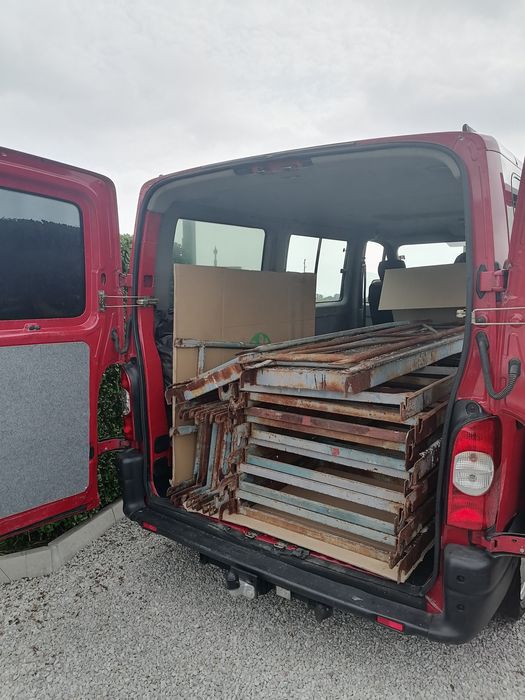 Транспортни услуги с Бус и ремърке