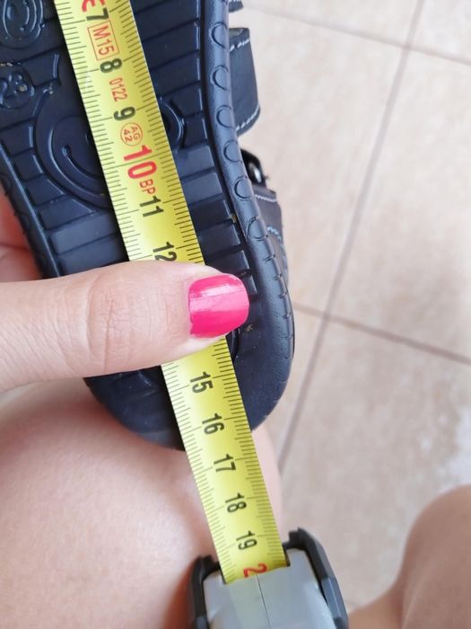 Сандали Лакоска за