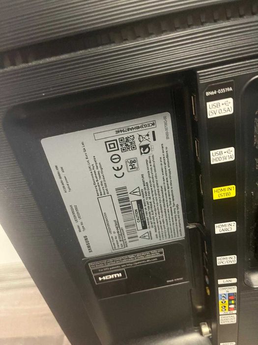 Vand Televizor Samsung model 81 cm Smart Seria 5500