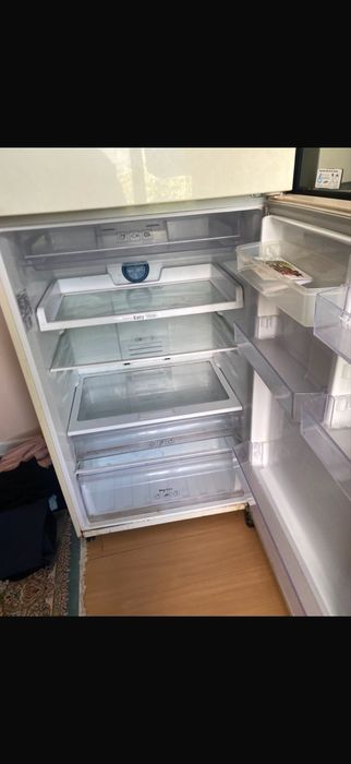 Продам холодильник