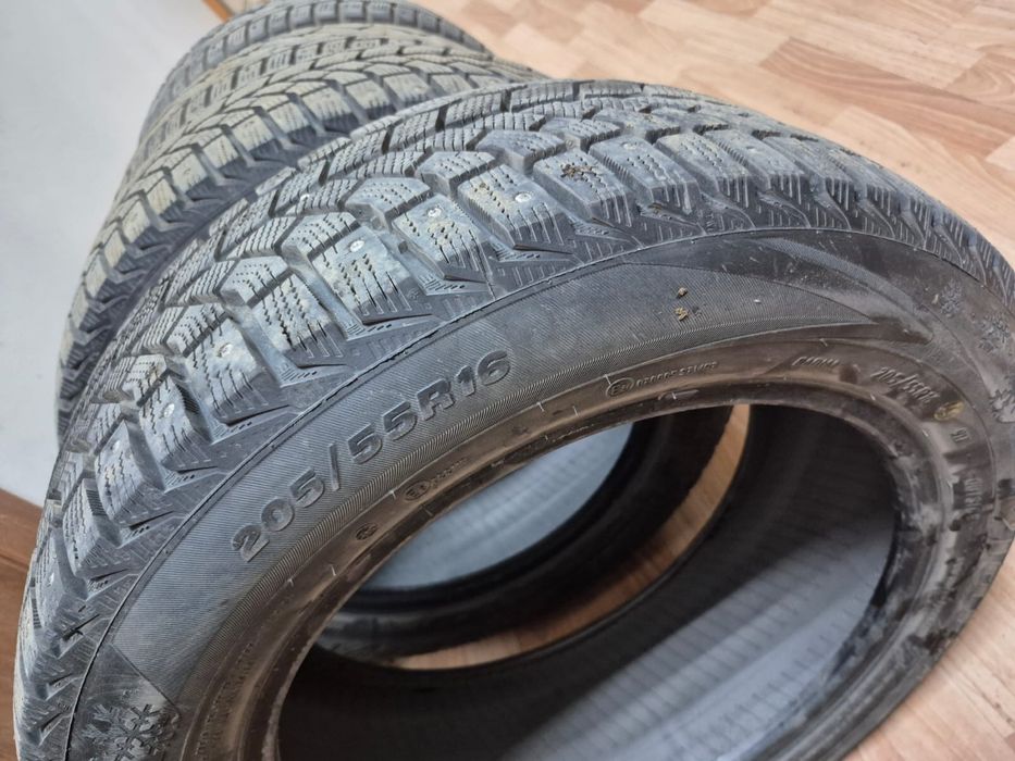 Продам Зимние шины