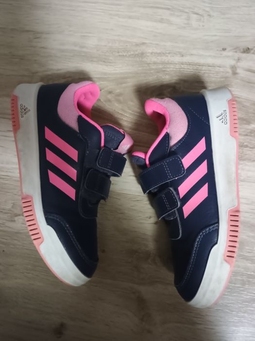 Adidas pentru fete 32