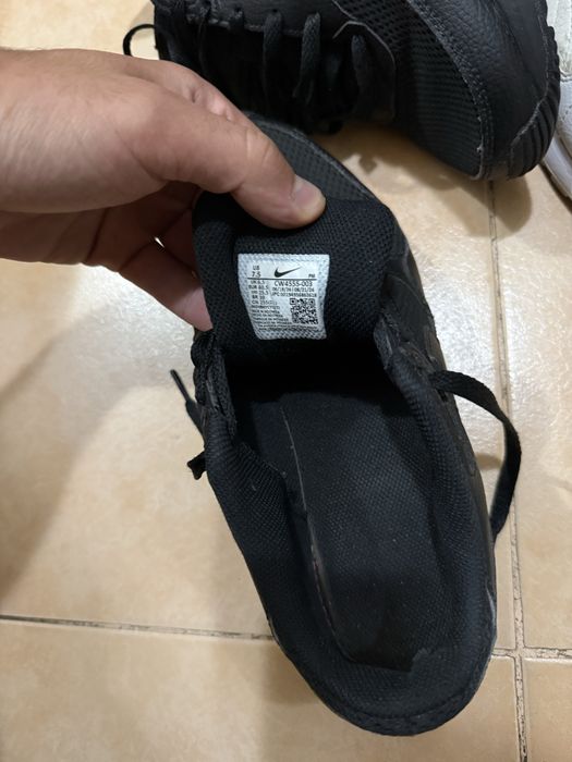 Оригинални черни маратонки Nike №40.5 (CW4555-003) – отлично състояние