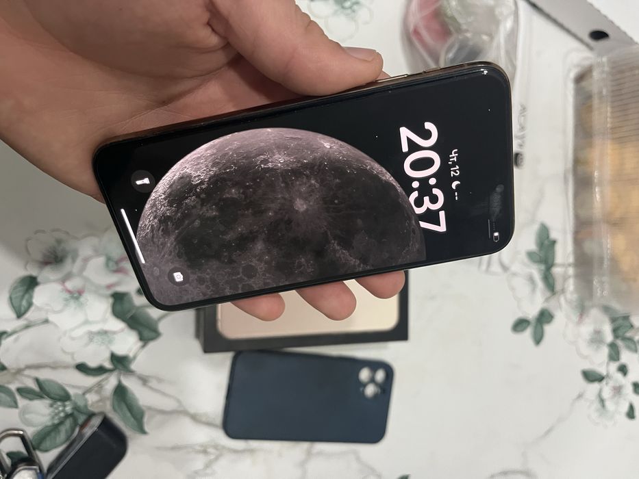 Срочно Айфон 11 про