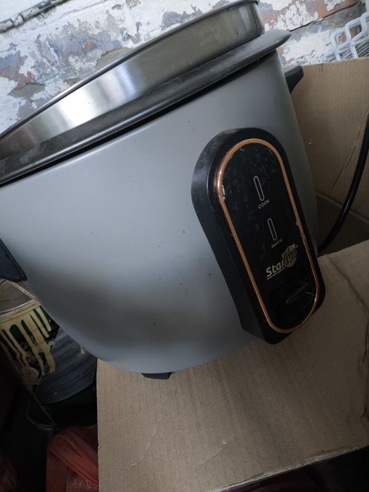 Продам рисоварку 8 л