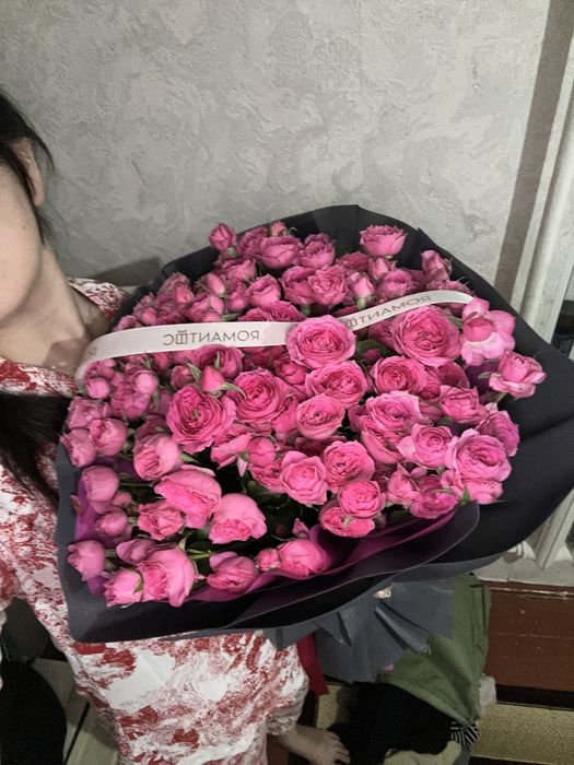 Букет кустовых роз