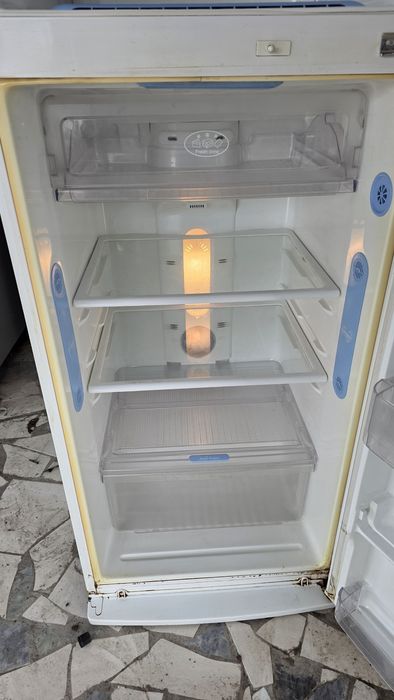 Продам холодильник LG