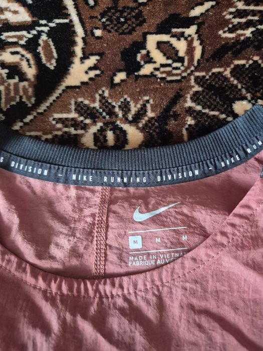 Продам Nike футболку