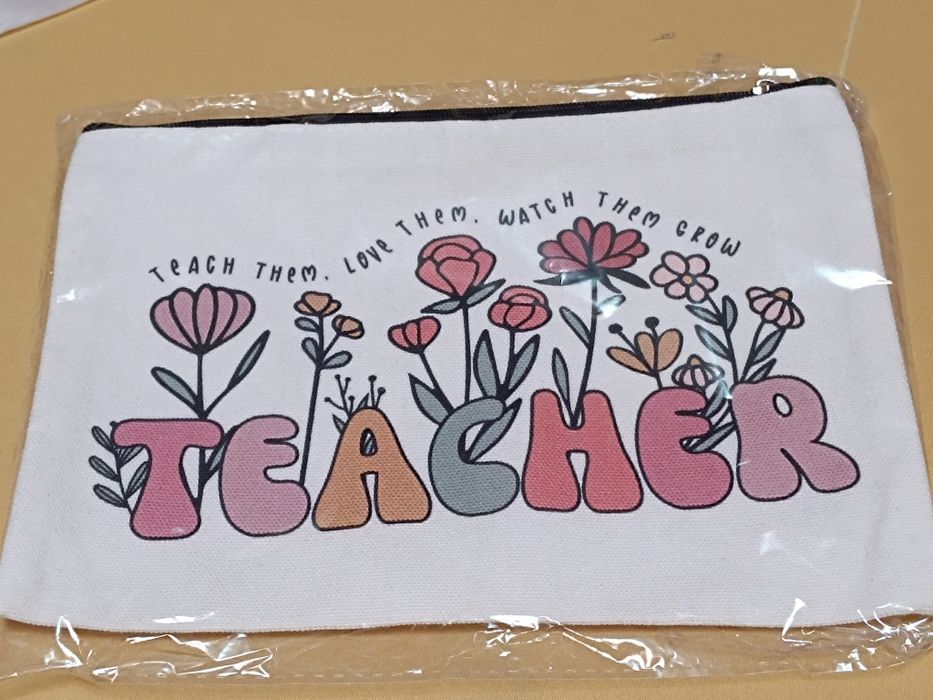 Чантичка,несесер,джоб- подарък за учителка