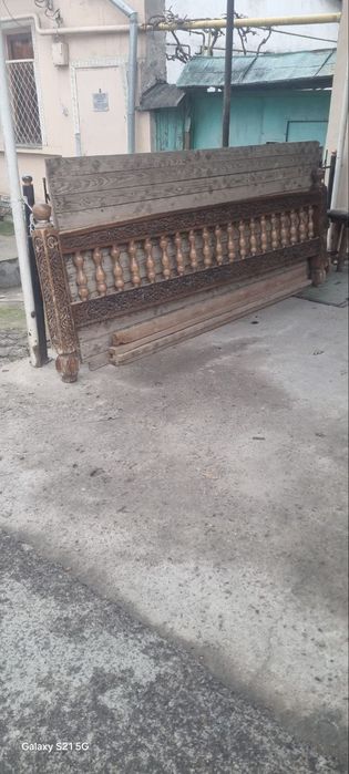 Срочний тапчан сотилади