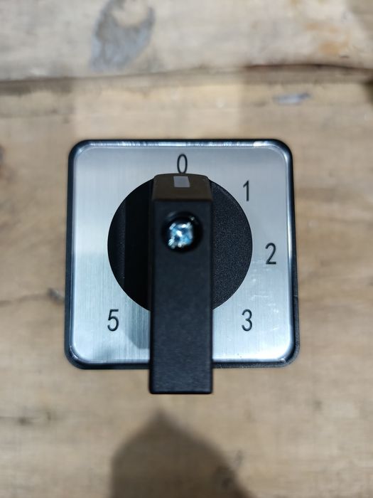 Переключатели кулачковые, пакетные.