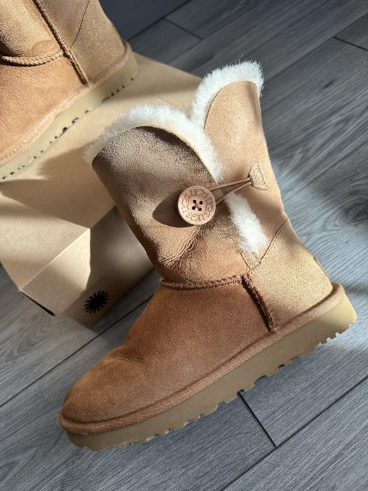 UGG ботуши оригинални размер 37