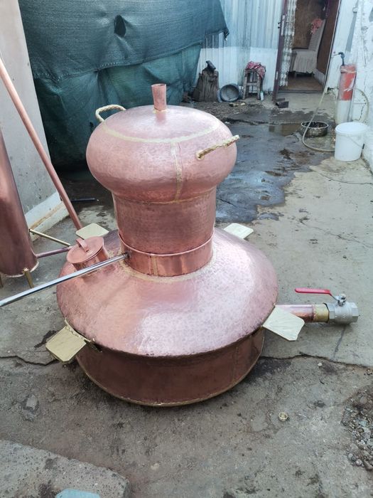 Vând cazane de țuică din cupru alimentar